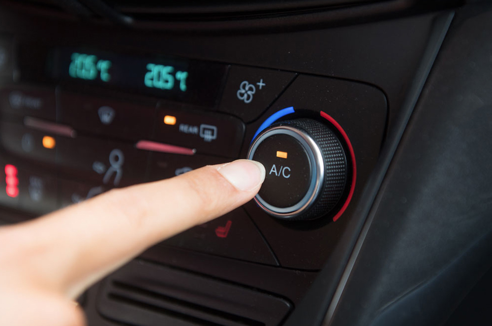 ac-button-activate-to-prevent-fog